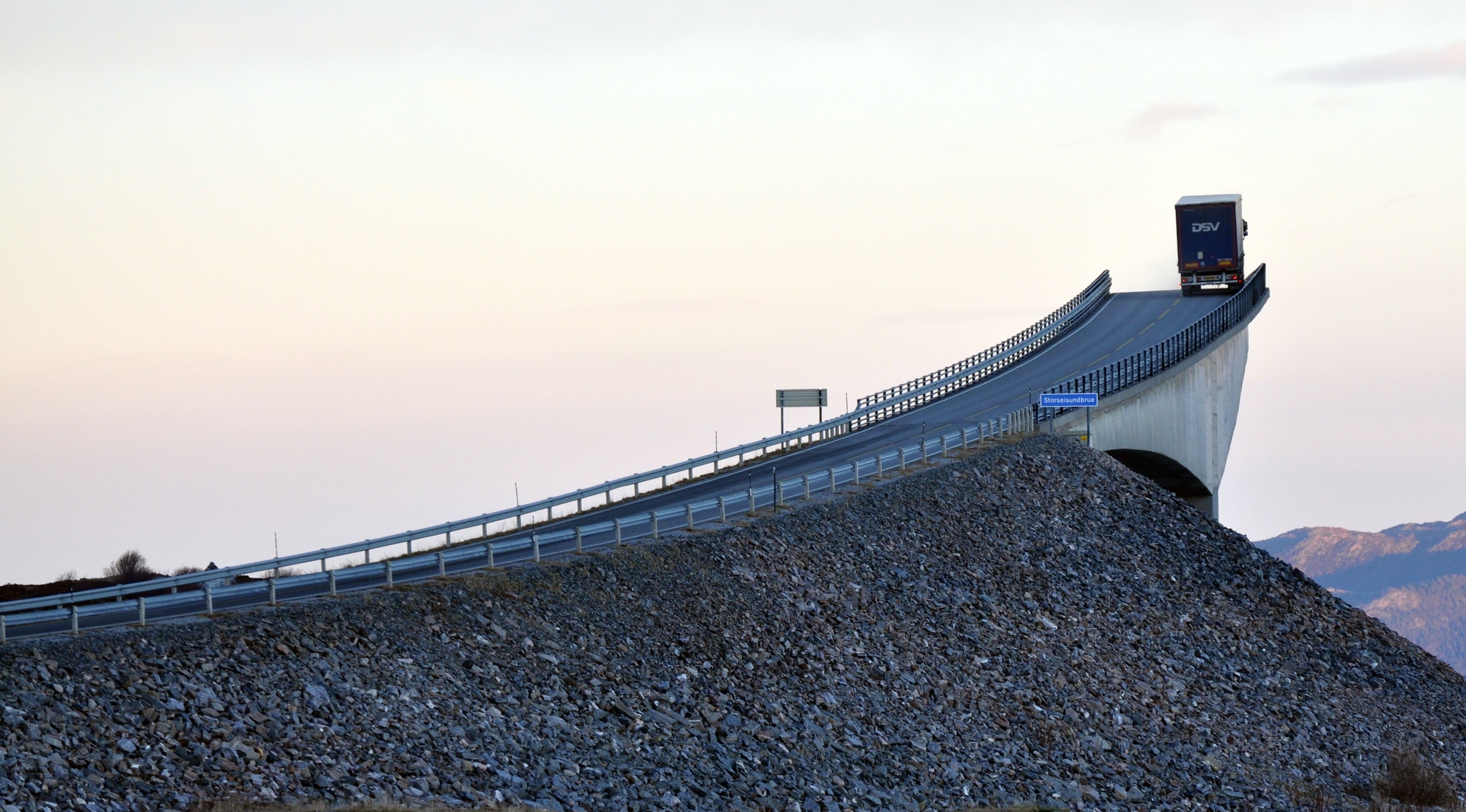 DSV truck on Storseisundet Bridge, Norway HD Wallpaper