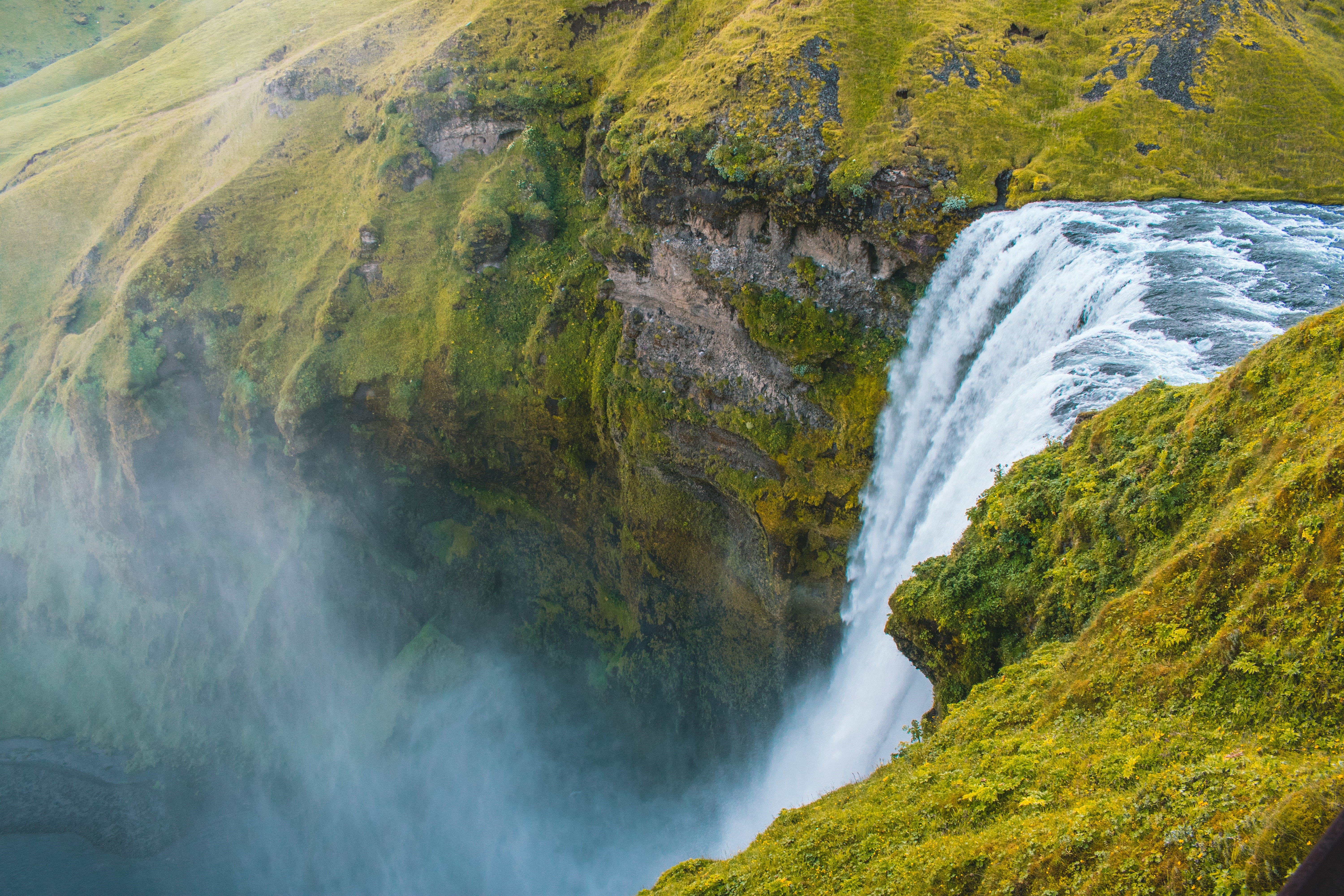 Skogafoss Waterfall in Iceland HD Wallpaper