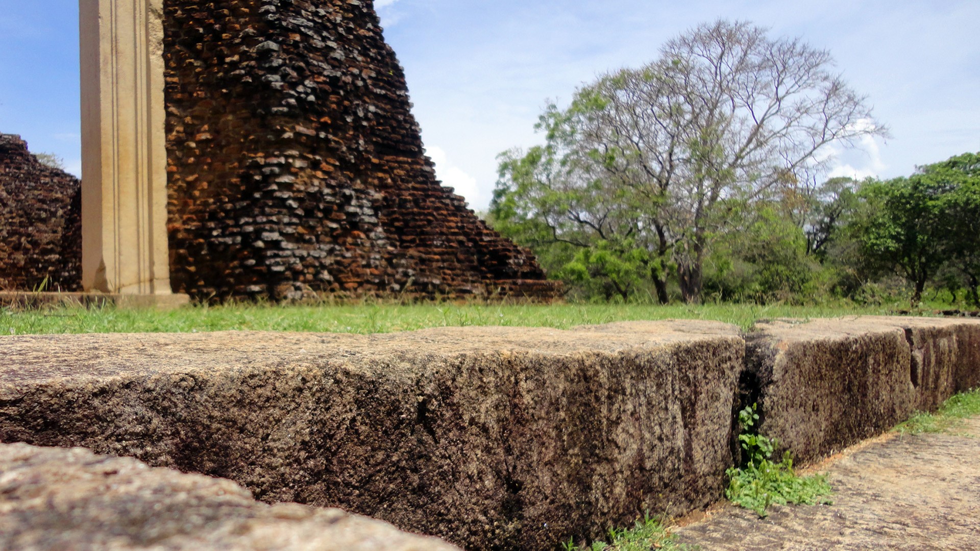 Ancient brick ruins and stone blocks in Sri Lanka HD Wallpaper