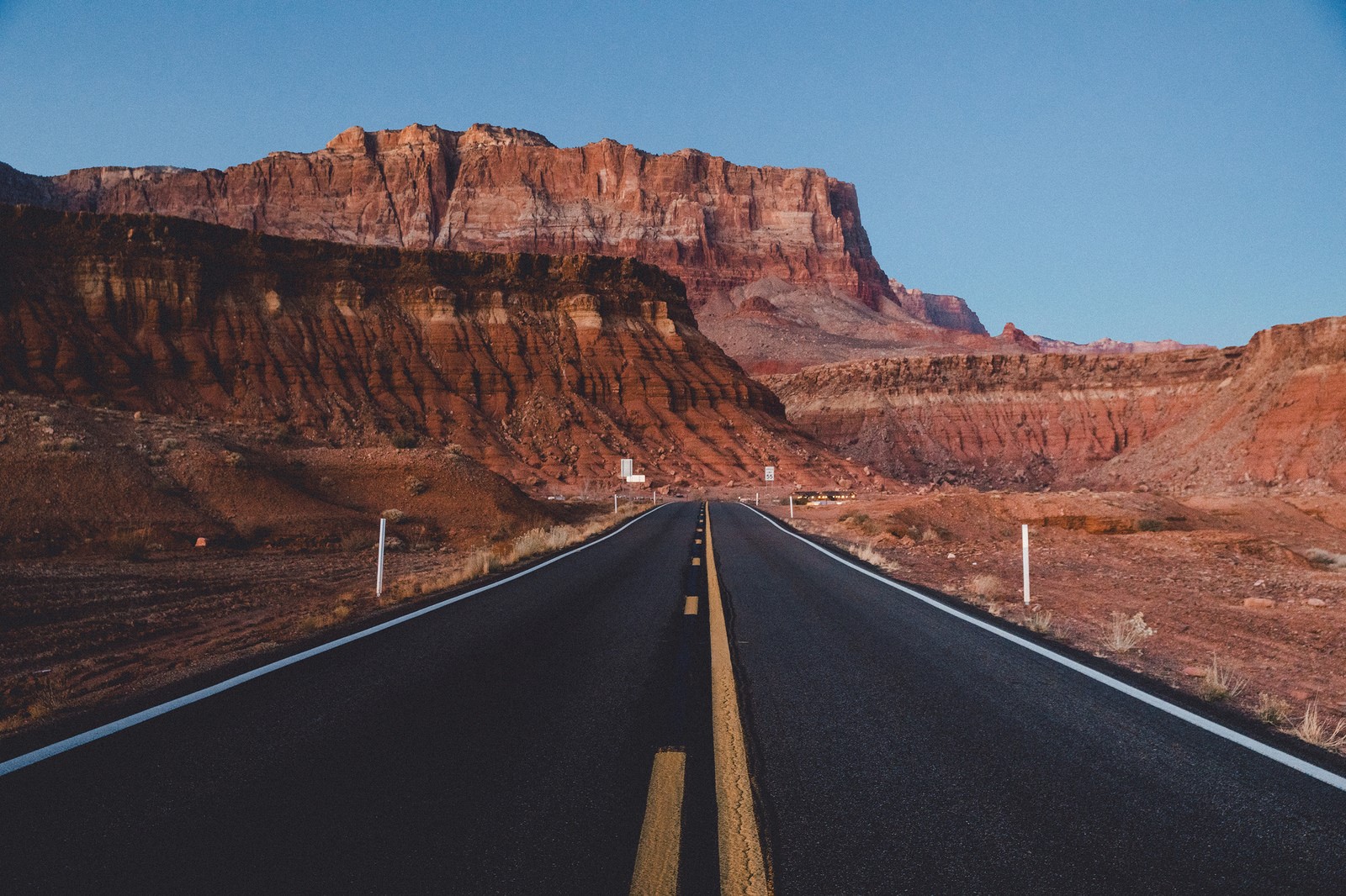 Road through the Grand Canyon landscape HD Wallpaper