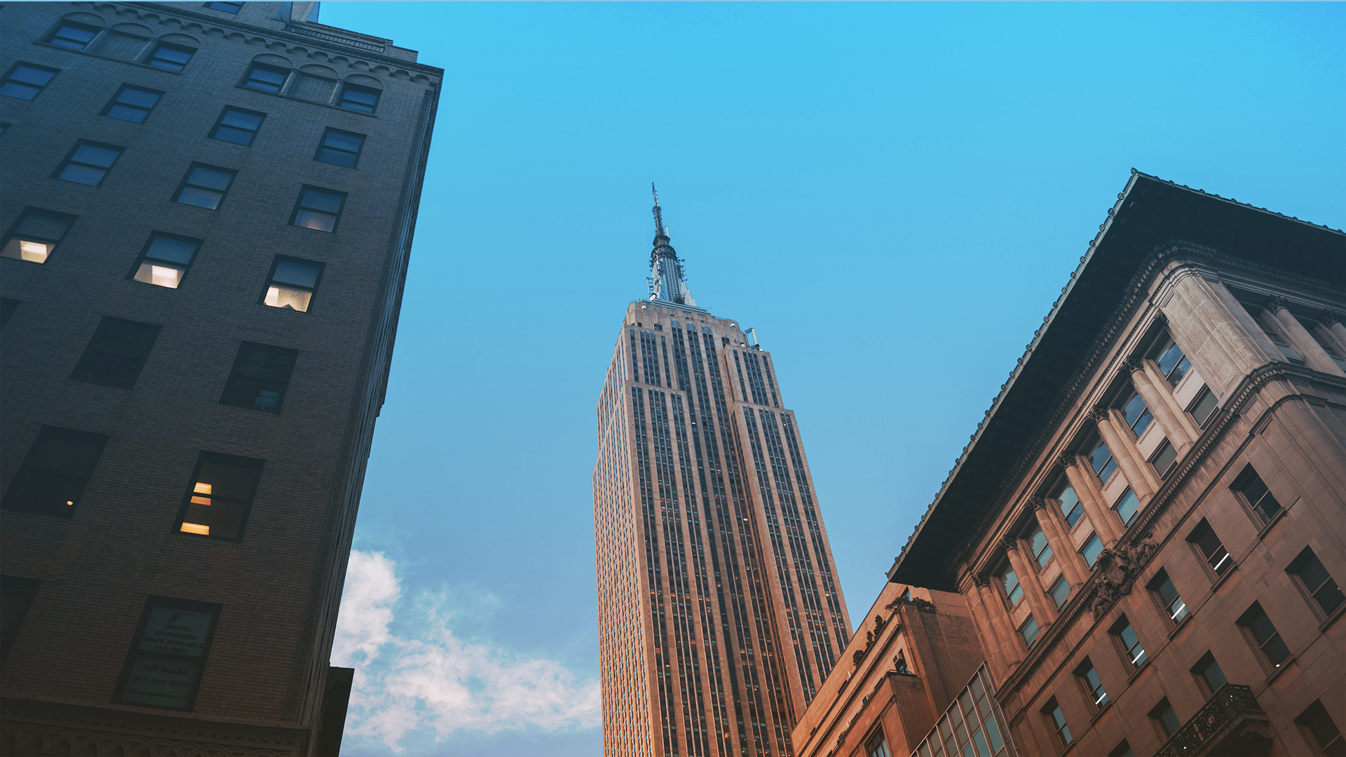 Empire State Building, New York City, Worm's Eye View HD Wallpaper