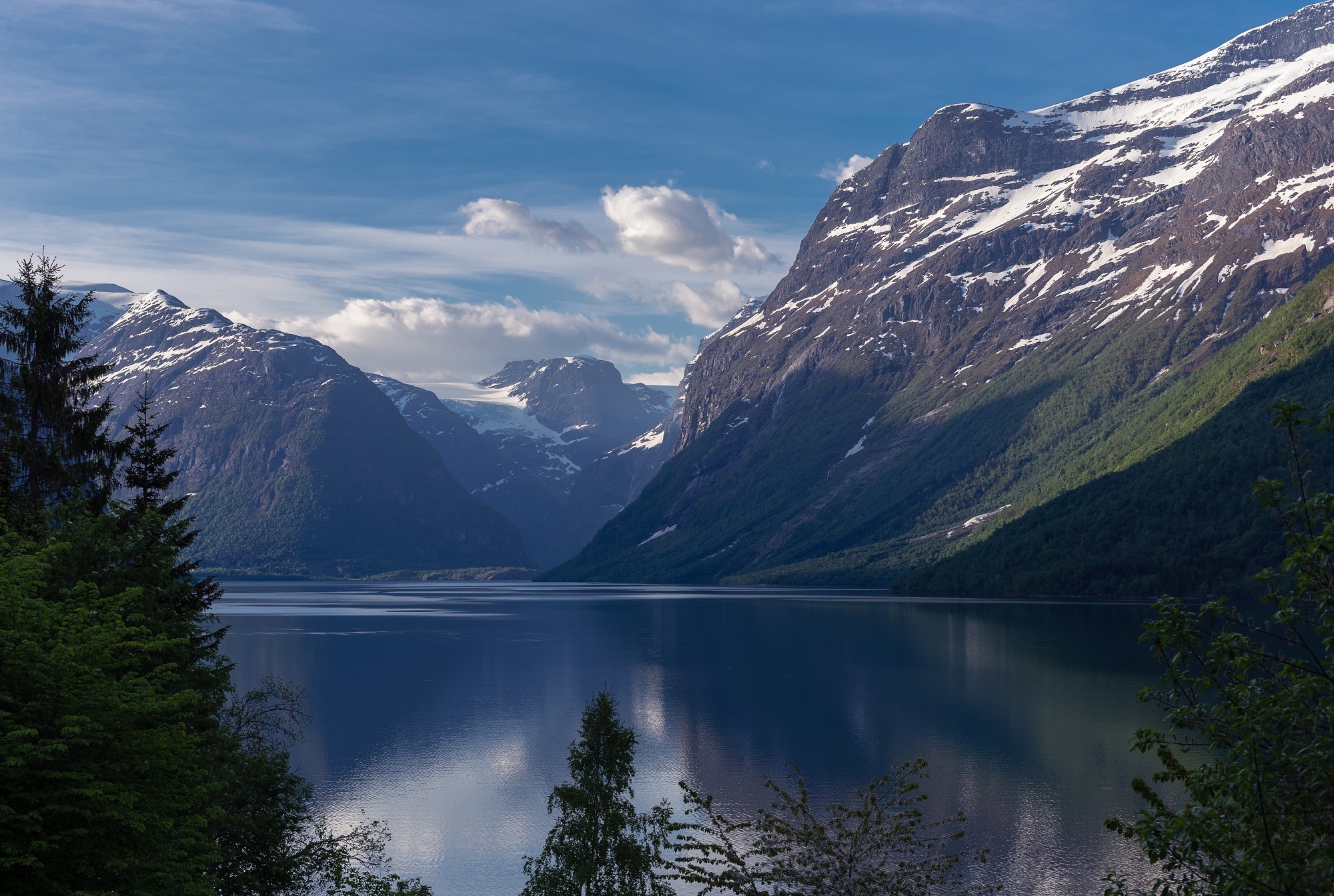 Snow-capped mountains and a lake in Norway HD Wallpaper