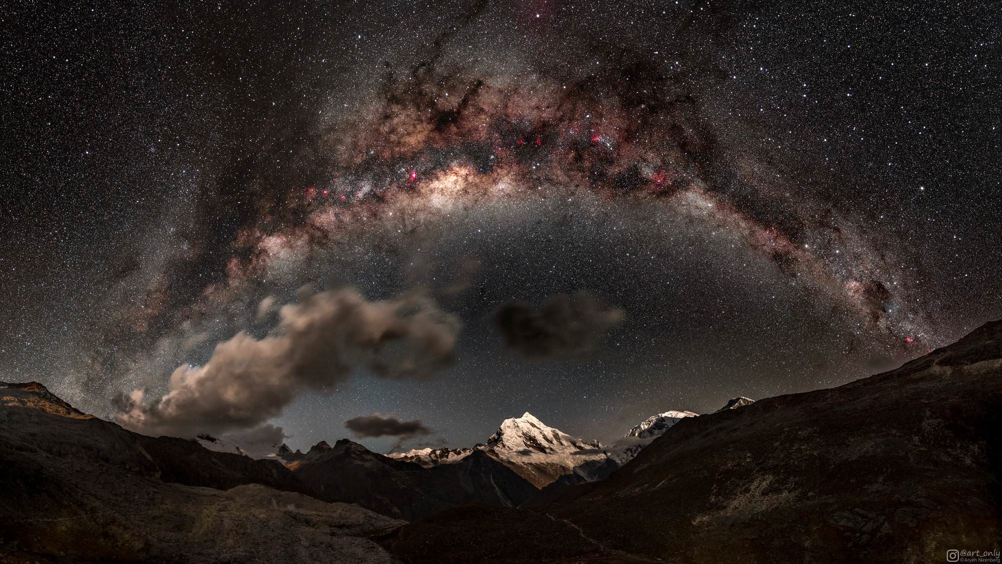 Milky Way over mountains at night HD Wallpaper