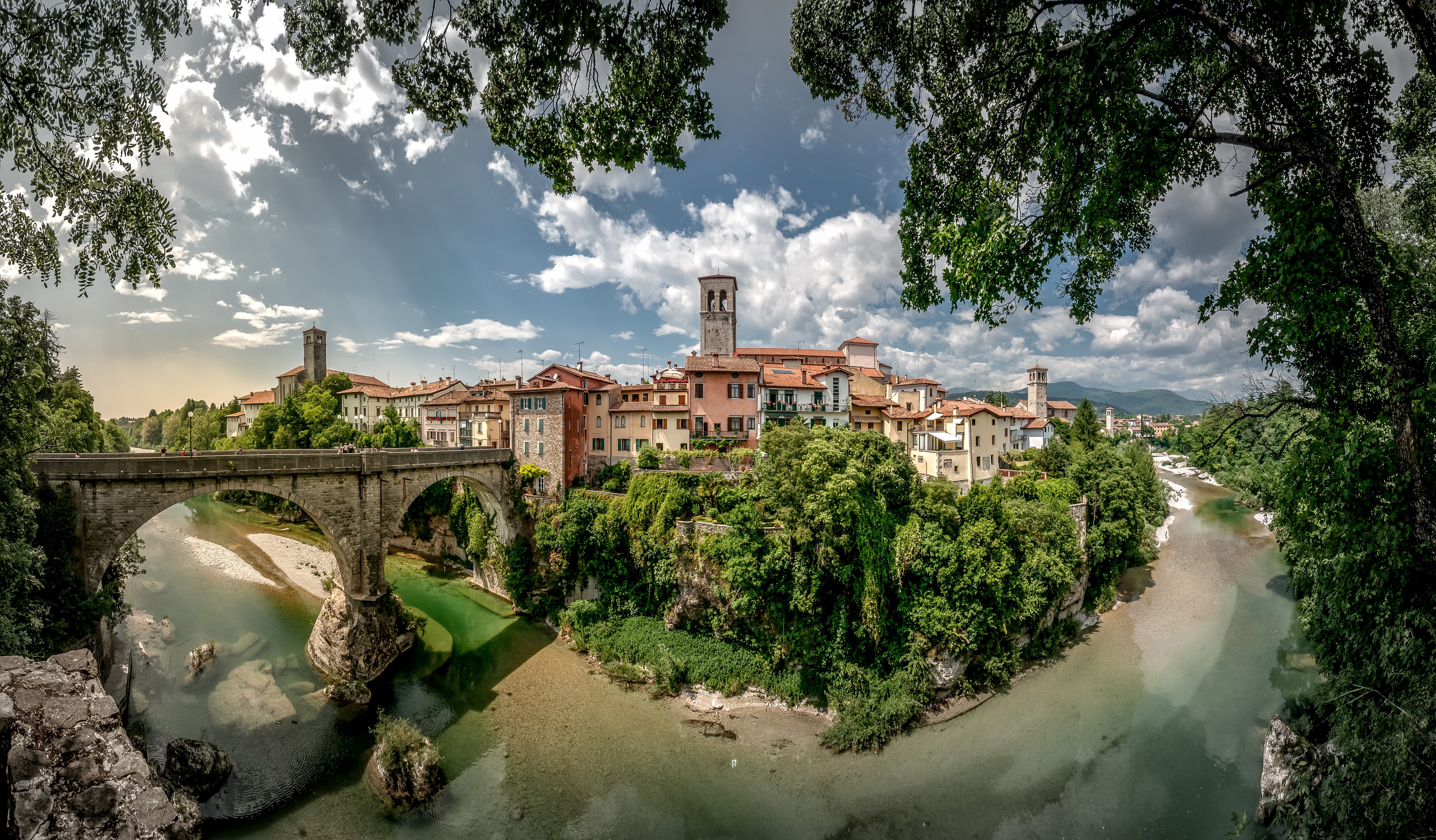 Old stone bridge over a river in Italy HD Wallpaper