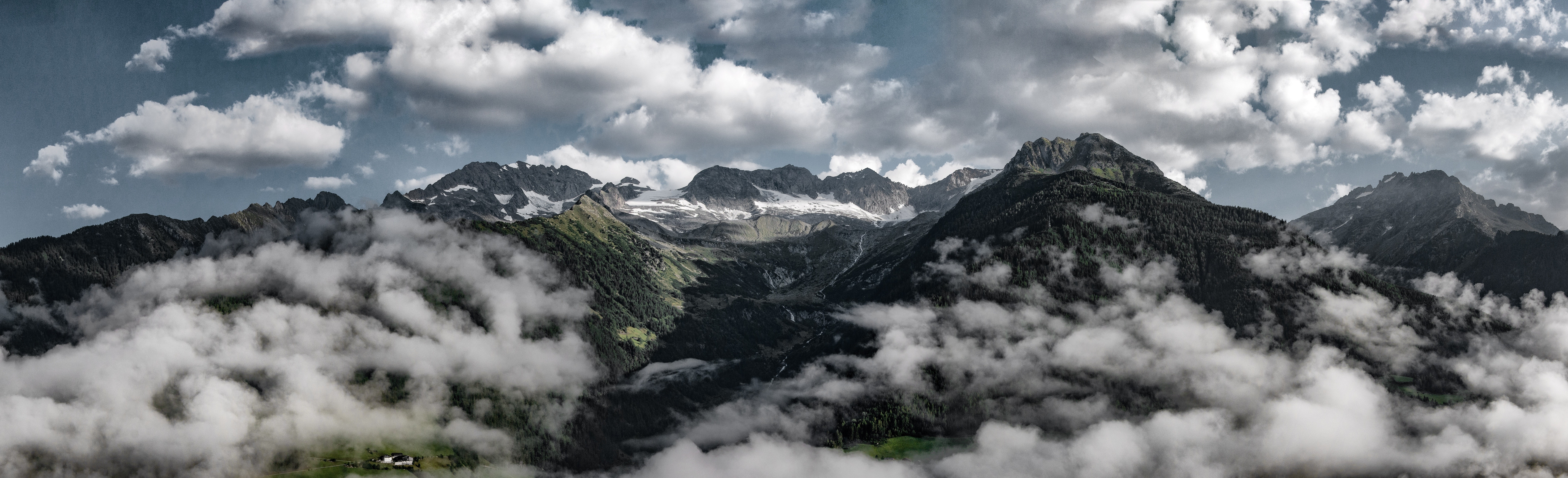4K Panorama of Mountains with Clouds HD Wallpaper