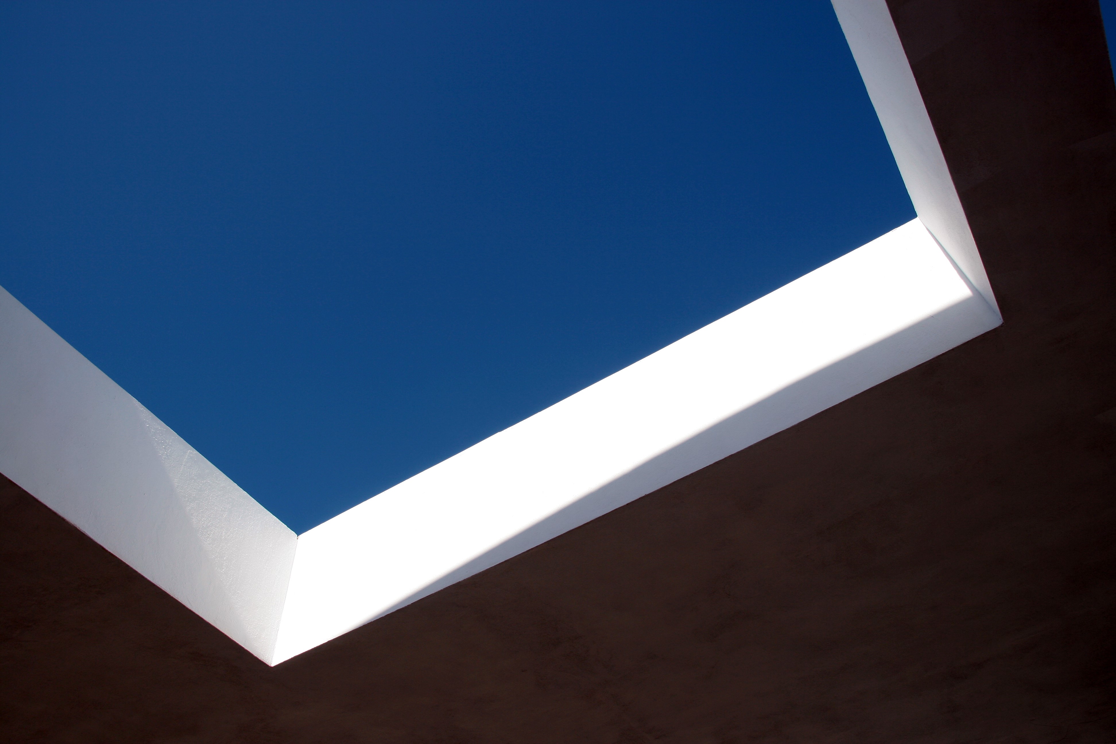 Architecture against a clear blue sky HD Wallpaper