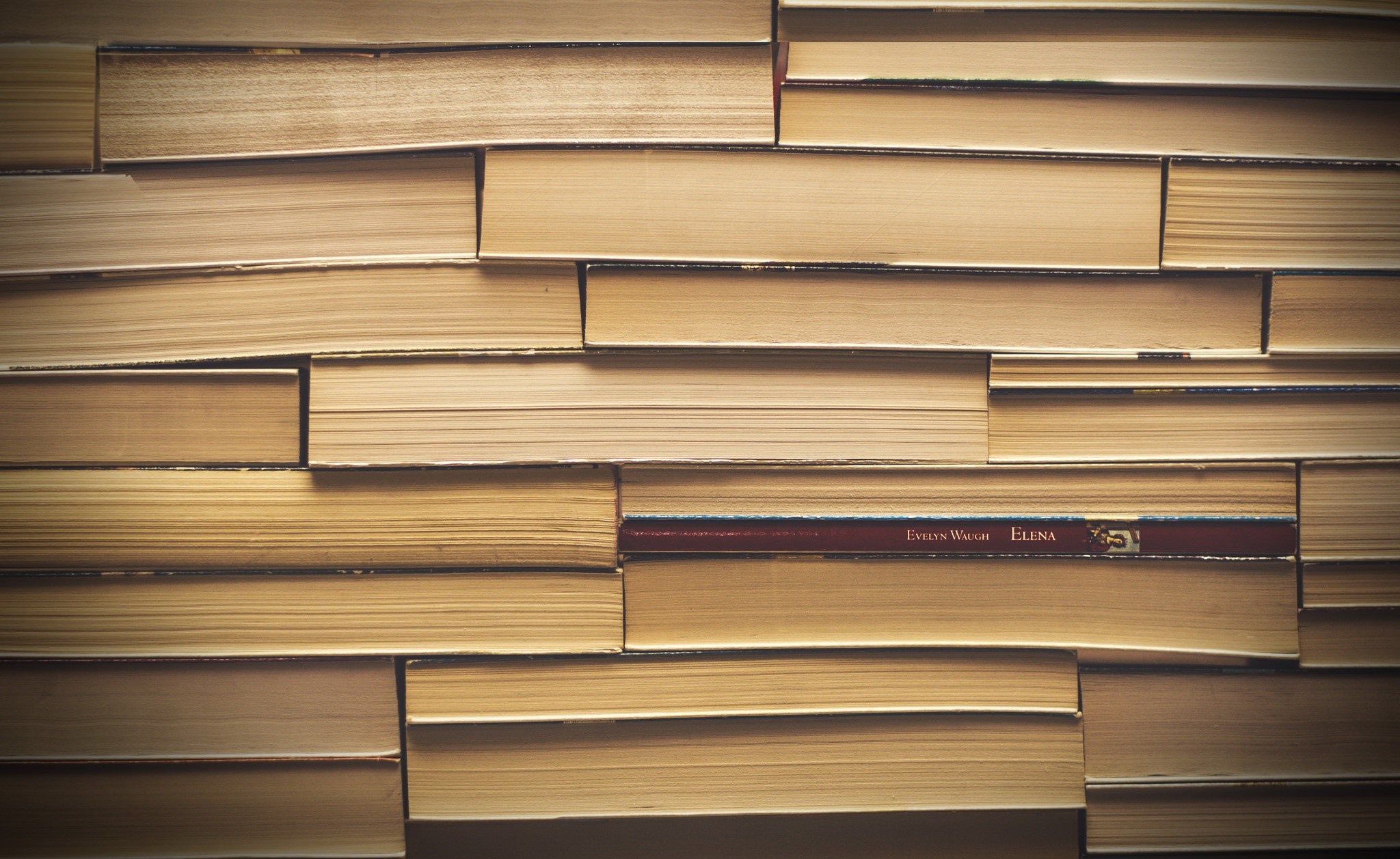 Stack of old books HD Wallpaper