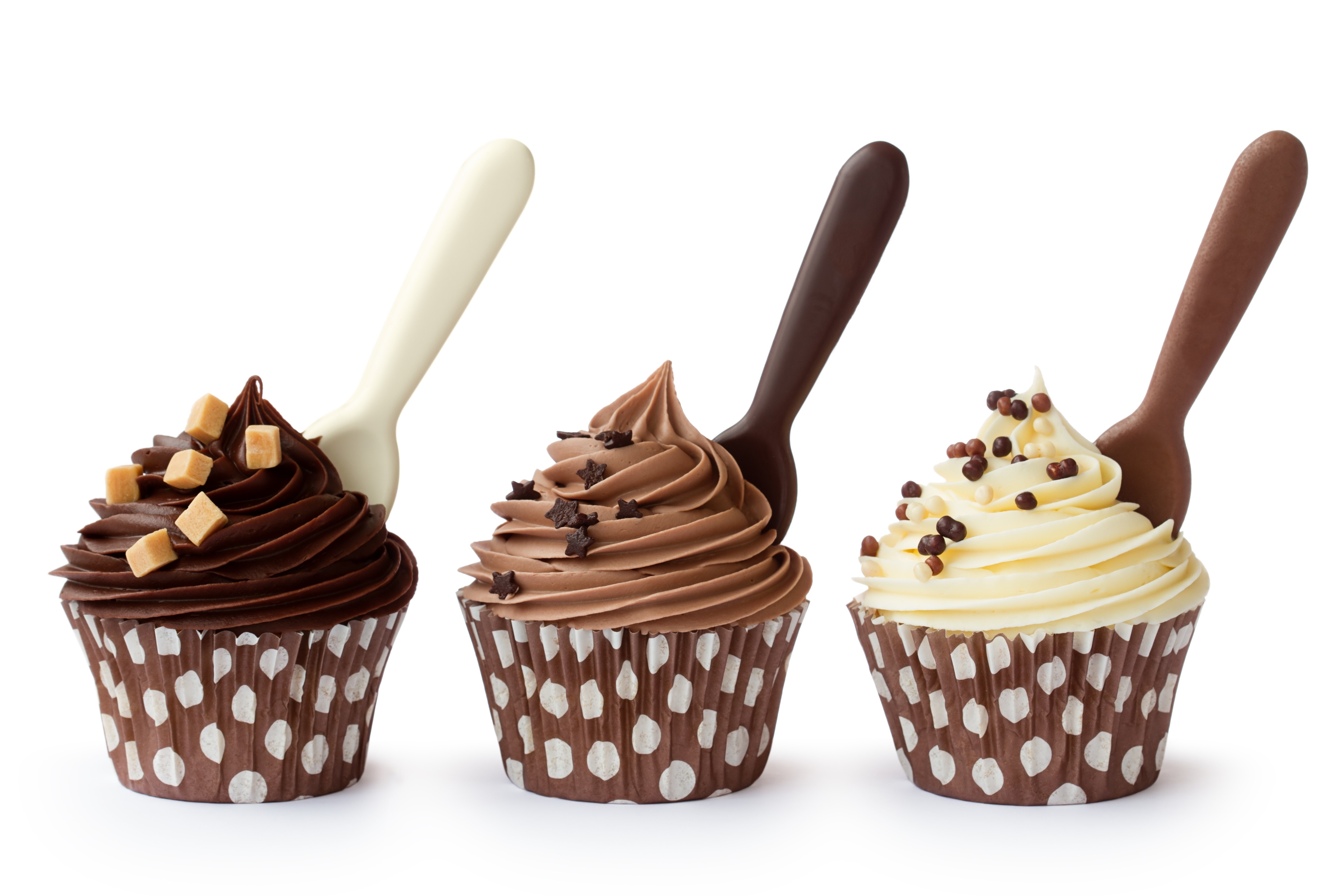 Three cupcakes with chocolate spoons HD Wallpaper