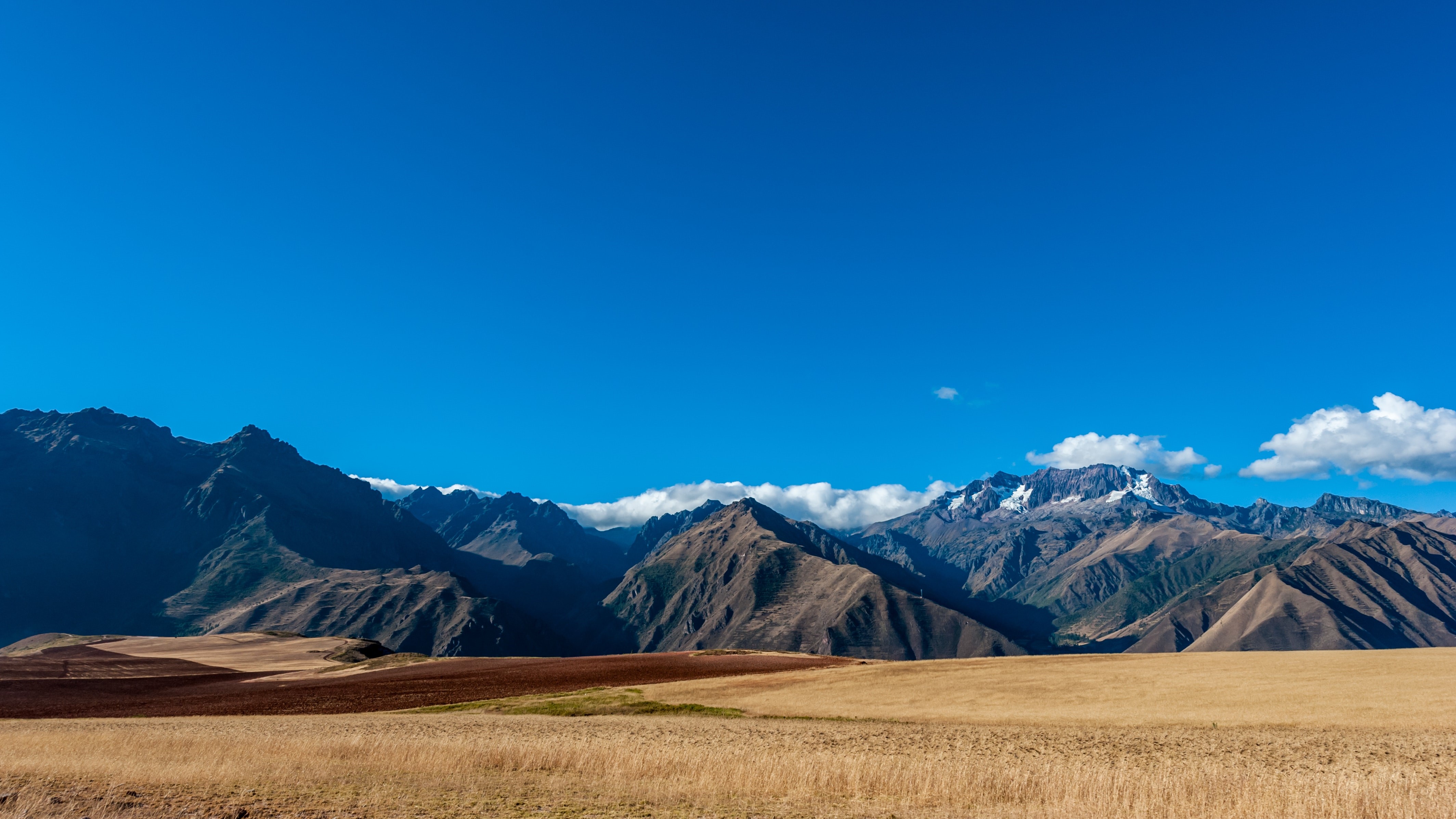 4K Mountains and Fields Landscape HD Wallpaper