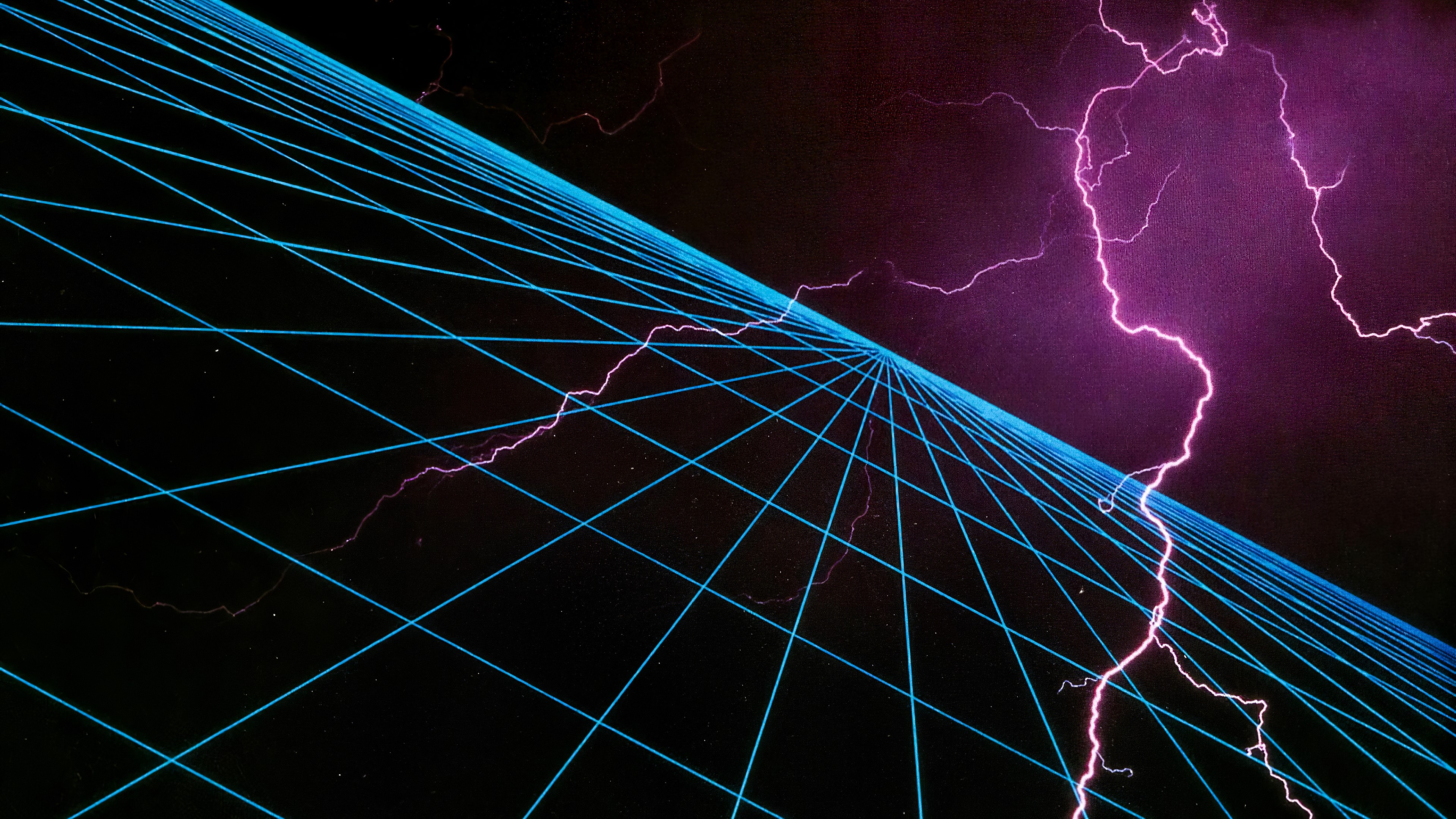 4K Retrowave Neon Grid Lightning HD Wallpaper